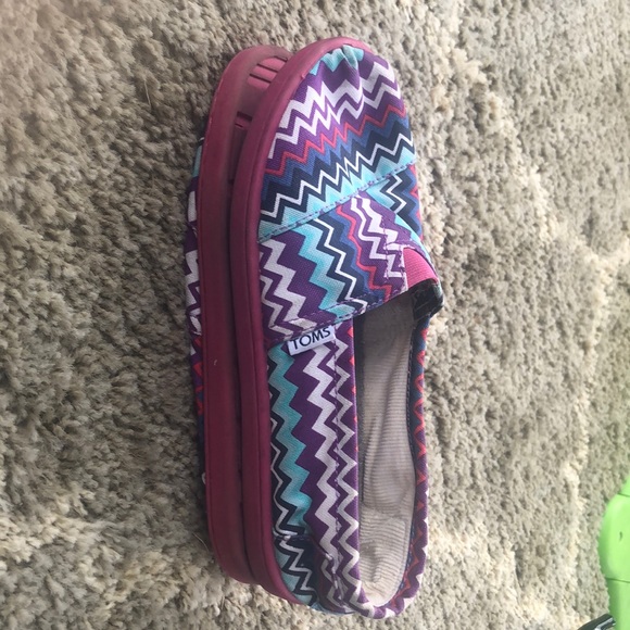 Toms - Picture 4 of 4